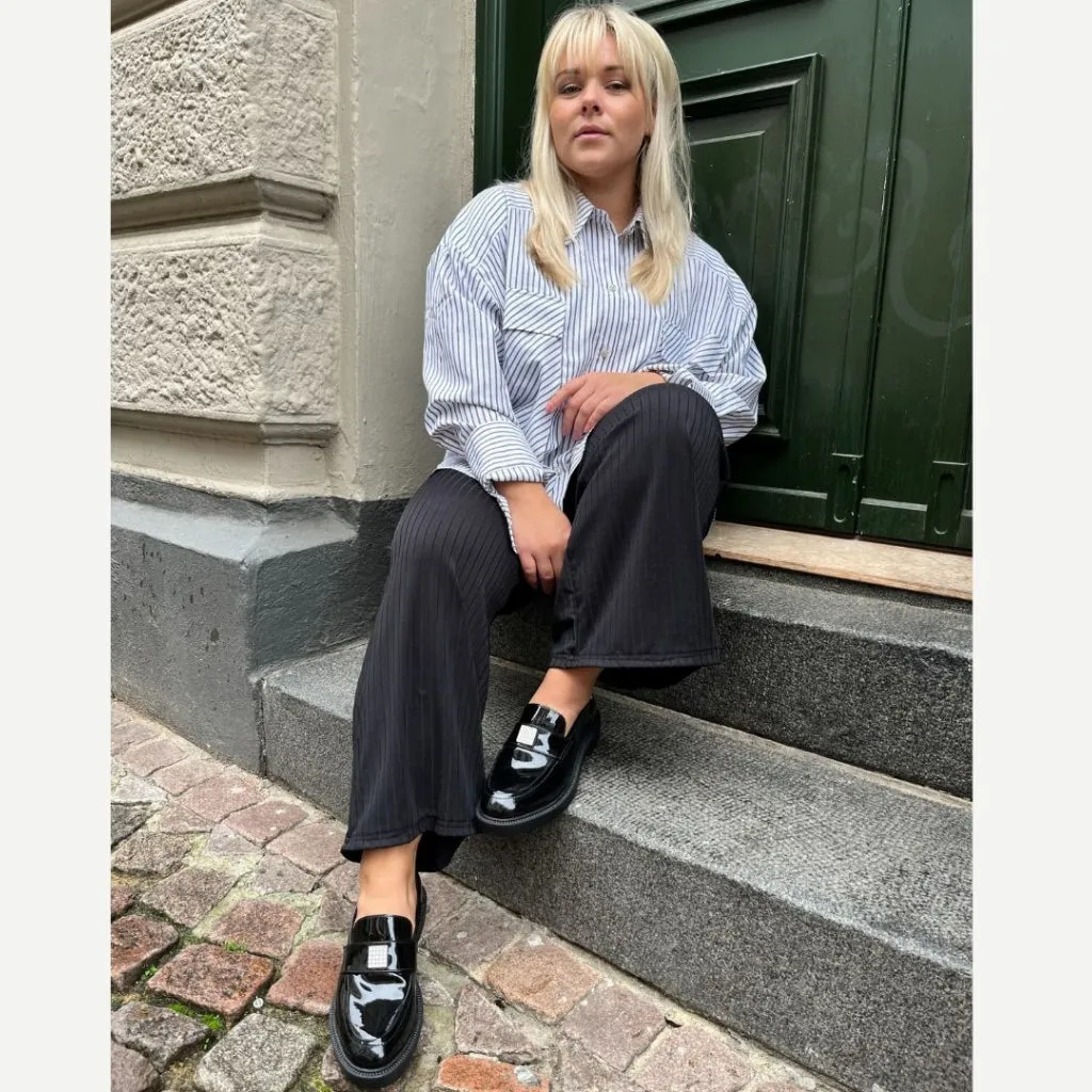 CARRY ME - BLACK PATENT