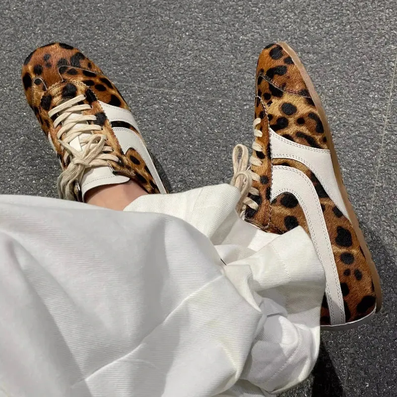 Casual Sneakers - Comfortable Deerskin Board Shoes, Lace-Up Flat Trainers for Women, Femmes Cuir Allemand Trainers, New Collection