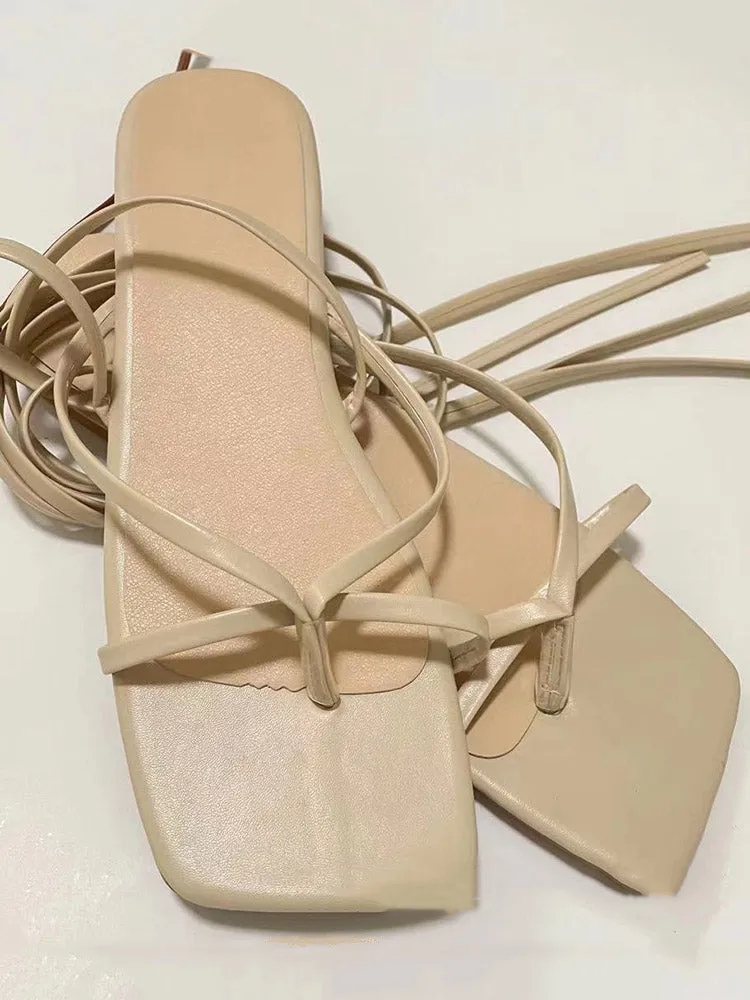 Cross Strapping Flat Sandals