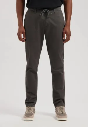 DSTREZZED LANCASTER STRETCH TWILL KNIT COMFORT JOGGER CHINO 501700