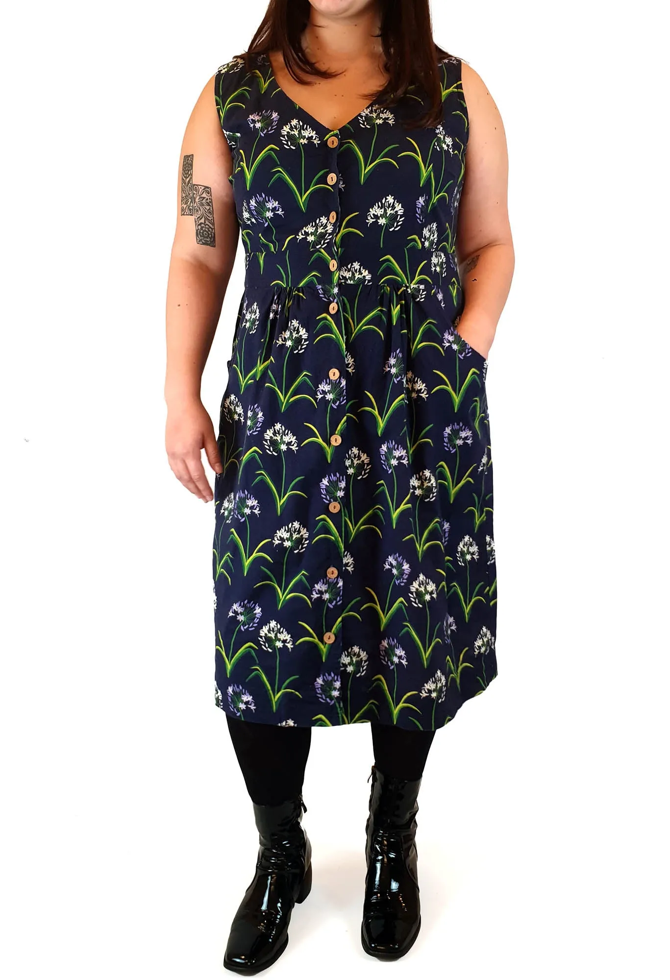 Ella & Sunday navy floral print sleeveless dress fits size 14-16