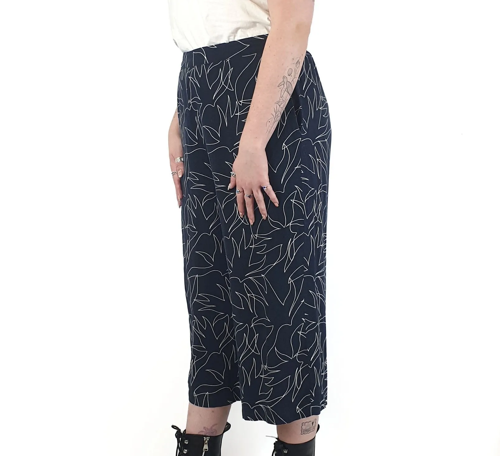 Elm black print wide leg pants size 12 (note: wash fade)