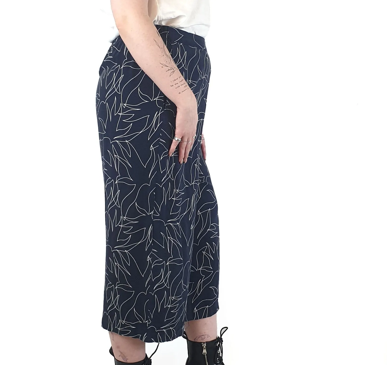Elm black print wide leg pants size 12 (note: wash fade)