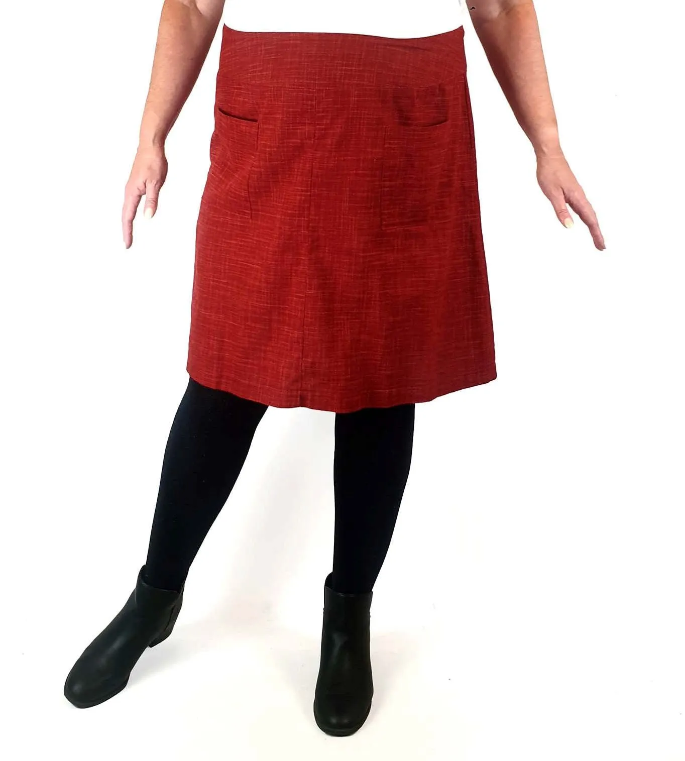 Essaye by Surface Art red skirt size 3XL (best fits 18-20)