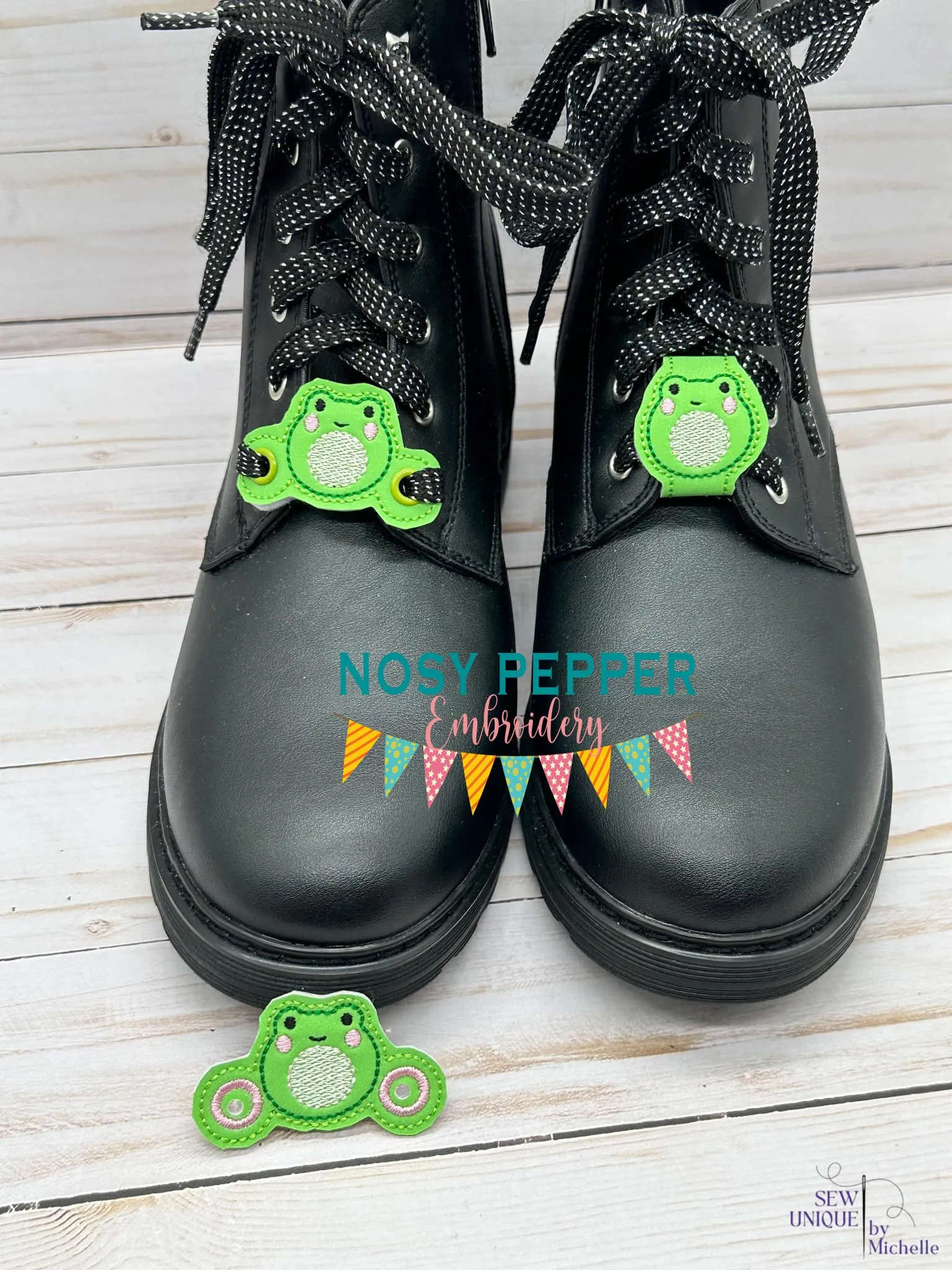Frog Shoe Charm machine embroidery design (3 versions included) DIGITAL DOWNLOAD