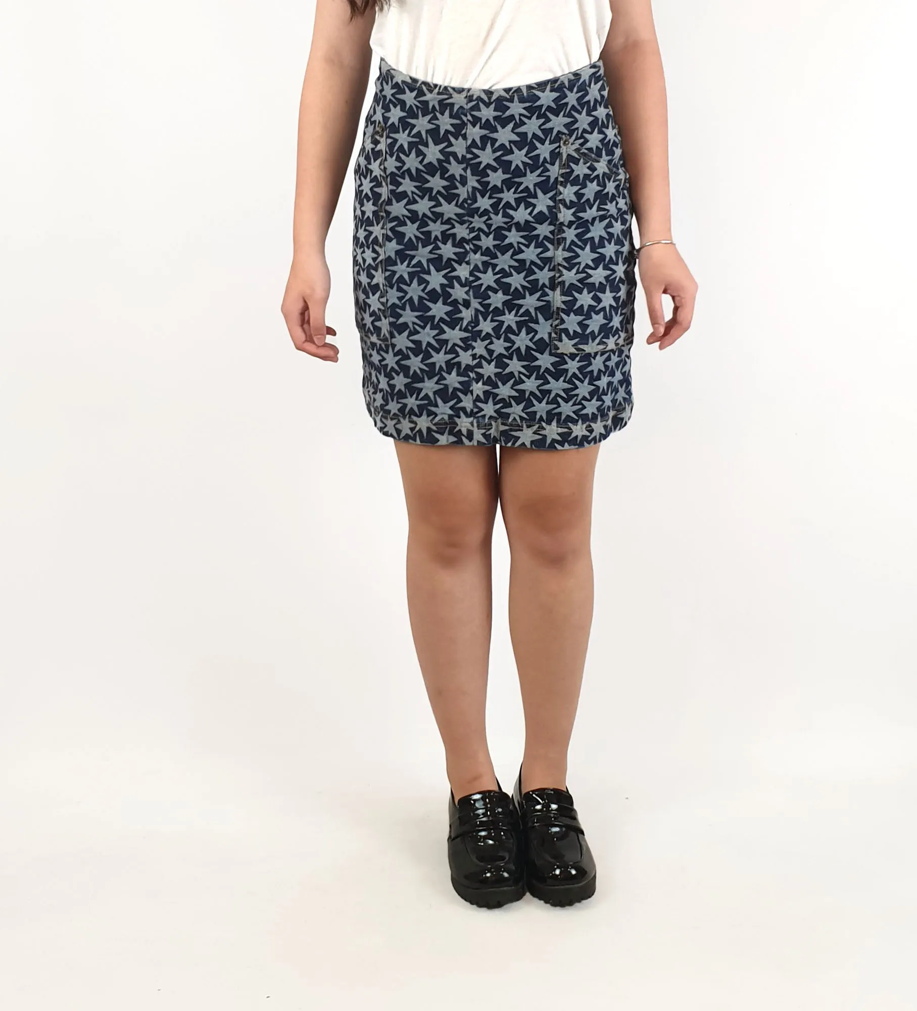 Gorman denim skirt with lighter denim stars size 8, best fits size 6