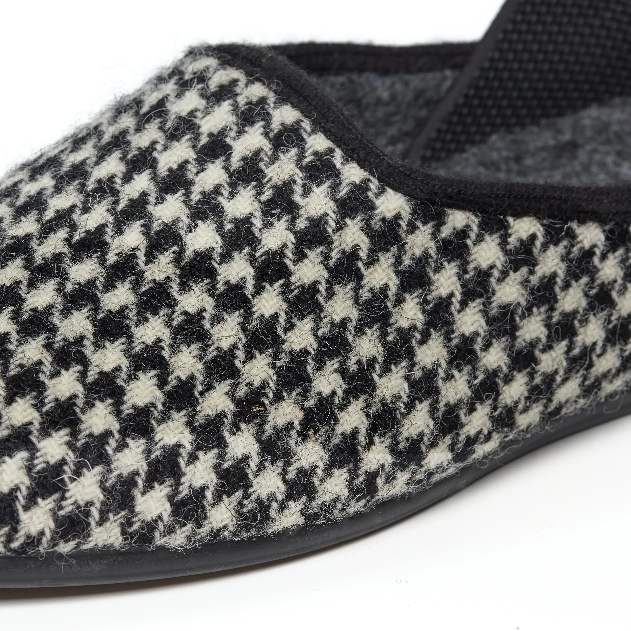Harry - Harris Tweed Slipper - Black/White Houndstooth