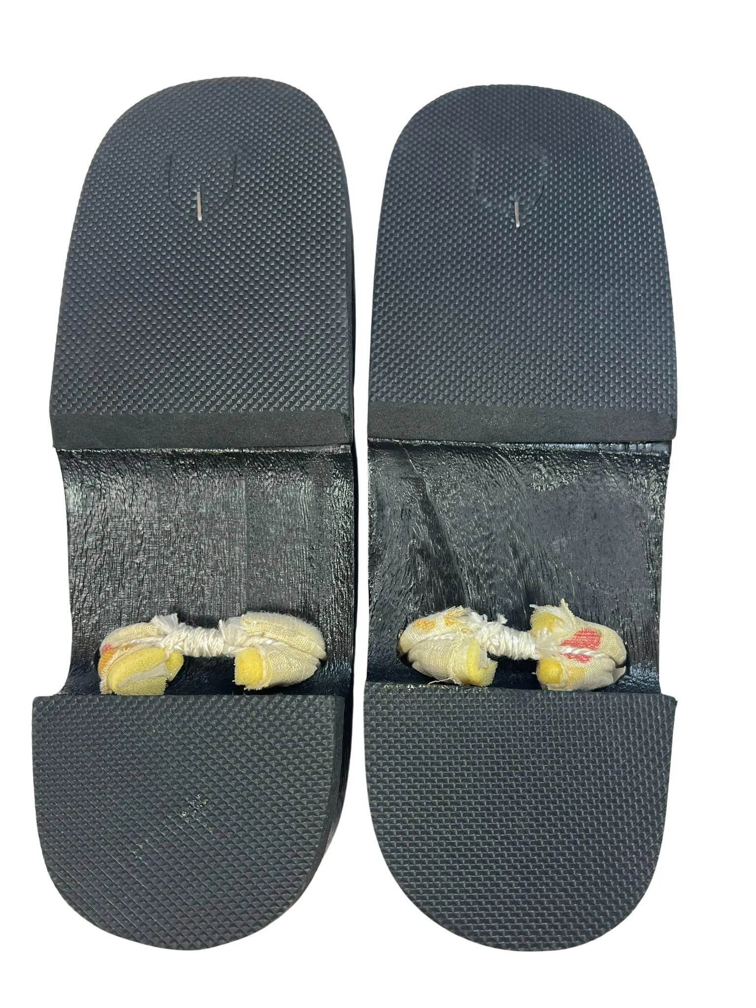 Japanese Women's Wooden Geta Sandals, Size M, Traditional Cream & Polka Dot Straps