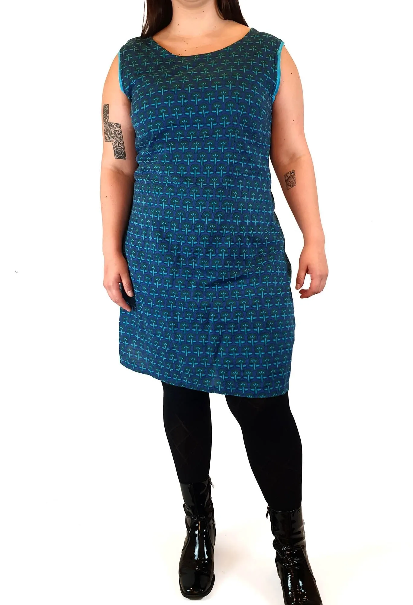 Karma East blue print sleeveless dress size XXL (small fit, best fits size 14-16)