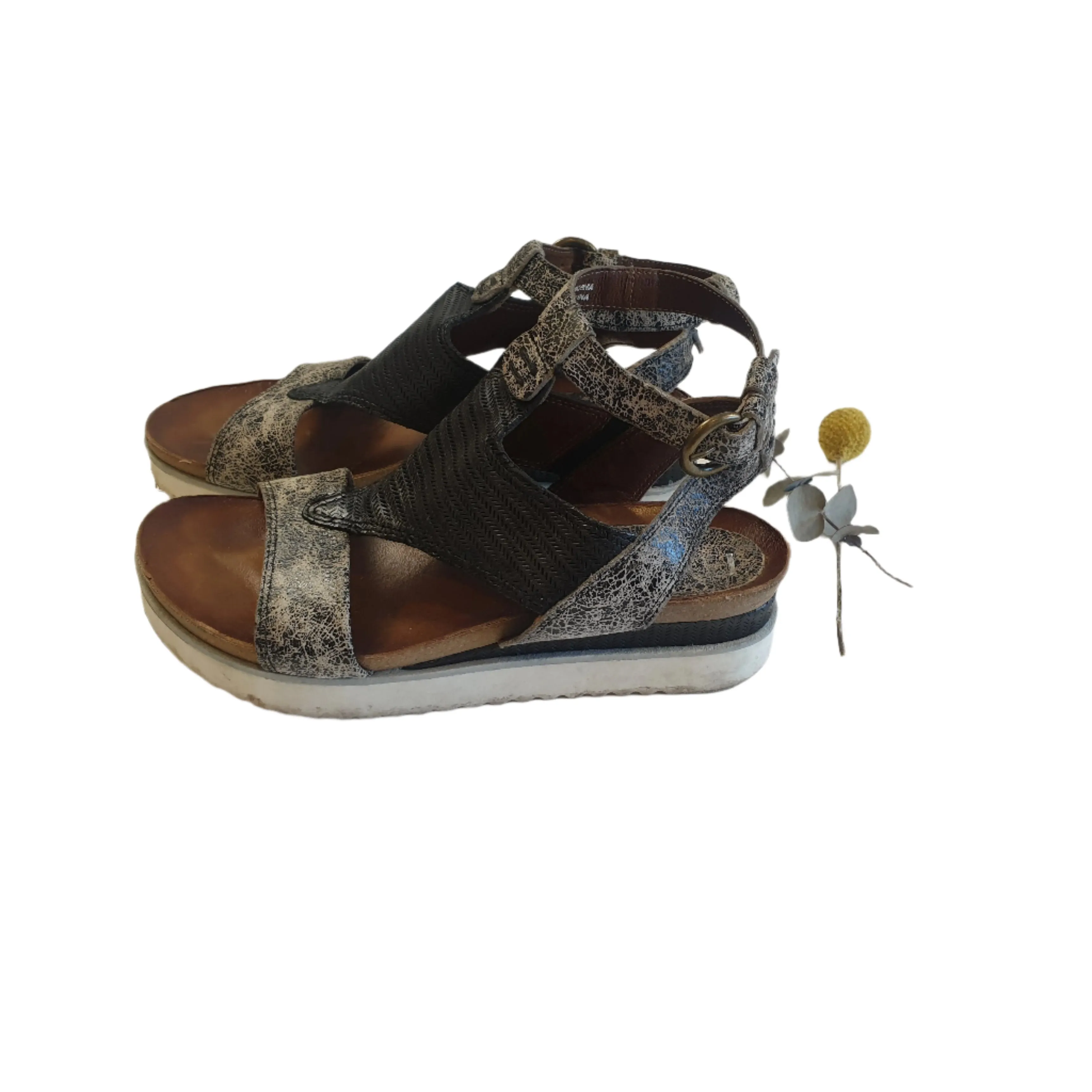 MJUS black and white mottled leather platform sandal shoe size 37