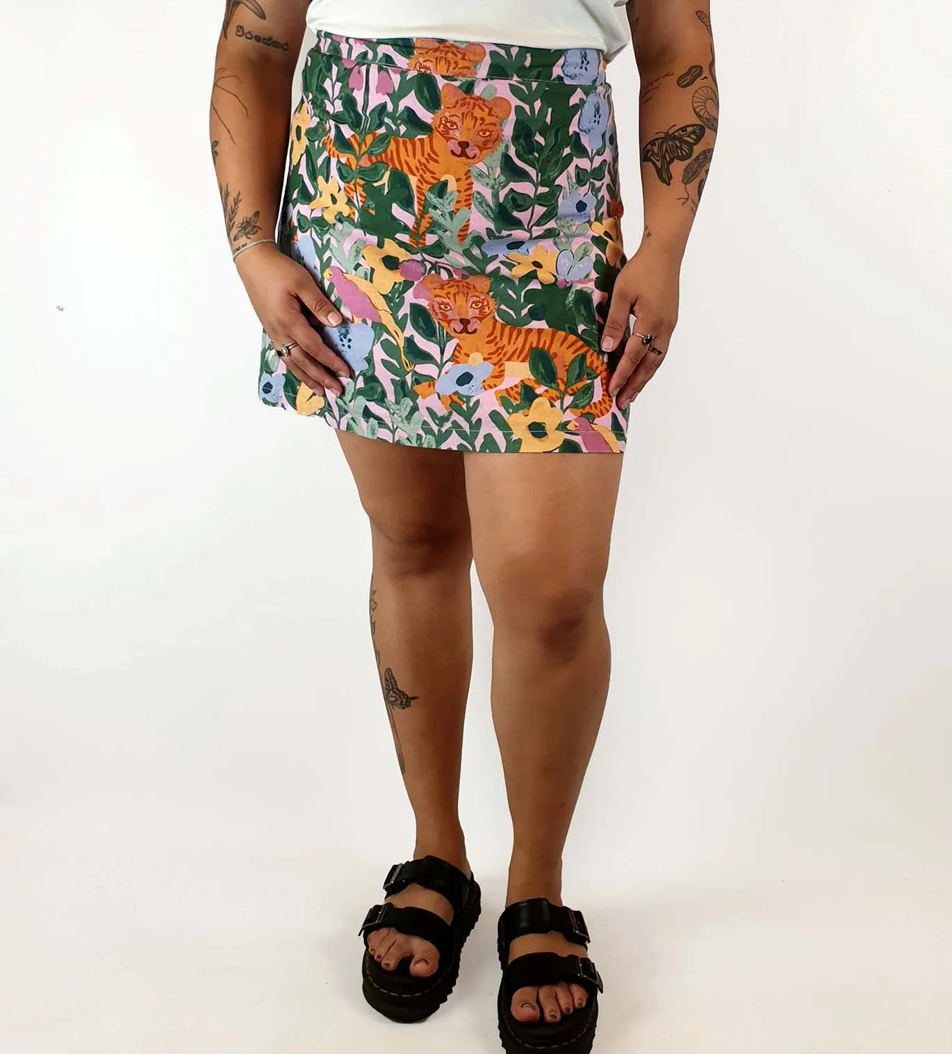Princess Highway tiger and jungle print skirt size 16