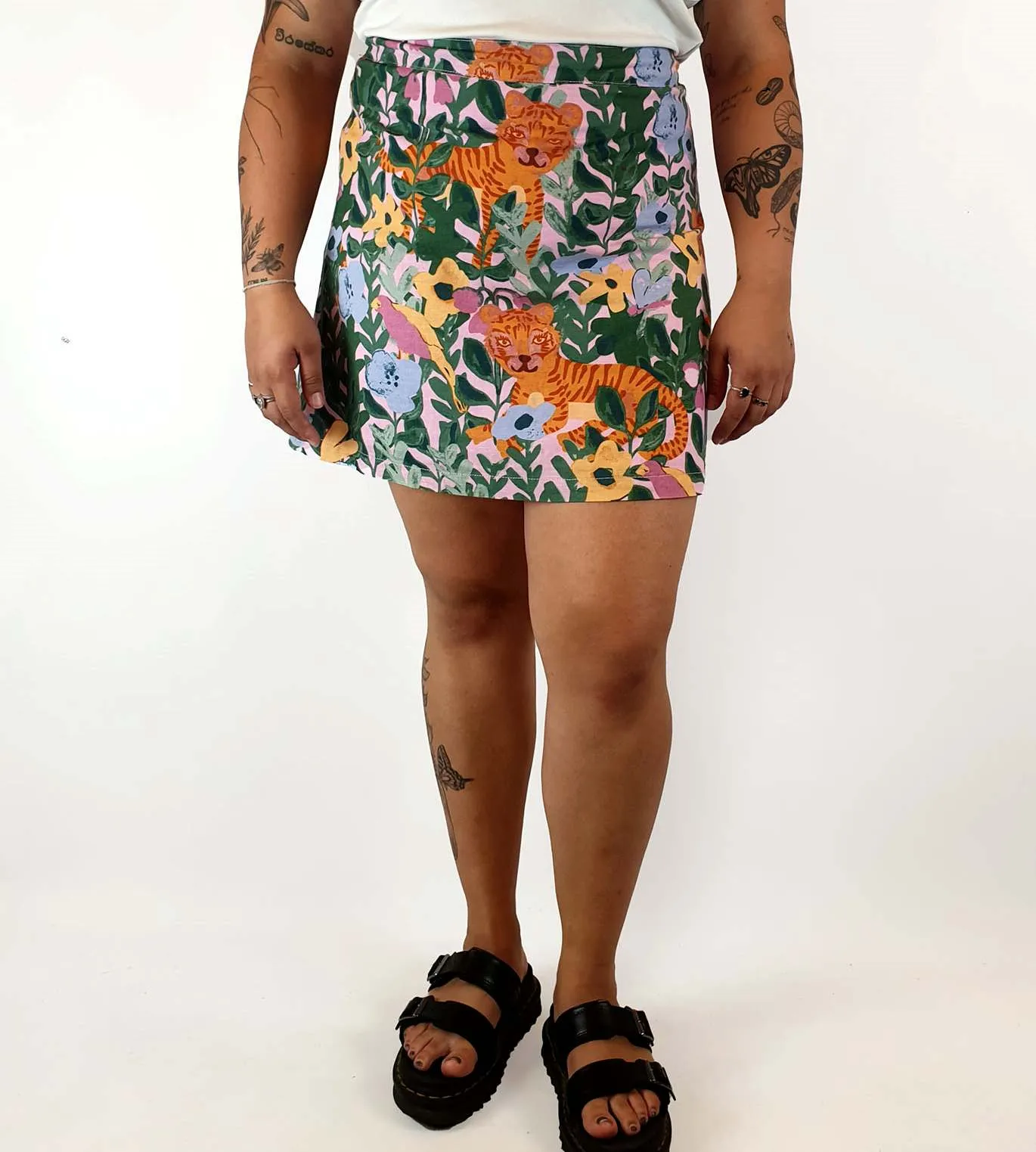 Princess Highway tiger and jungle print skirt size 16