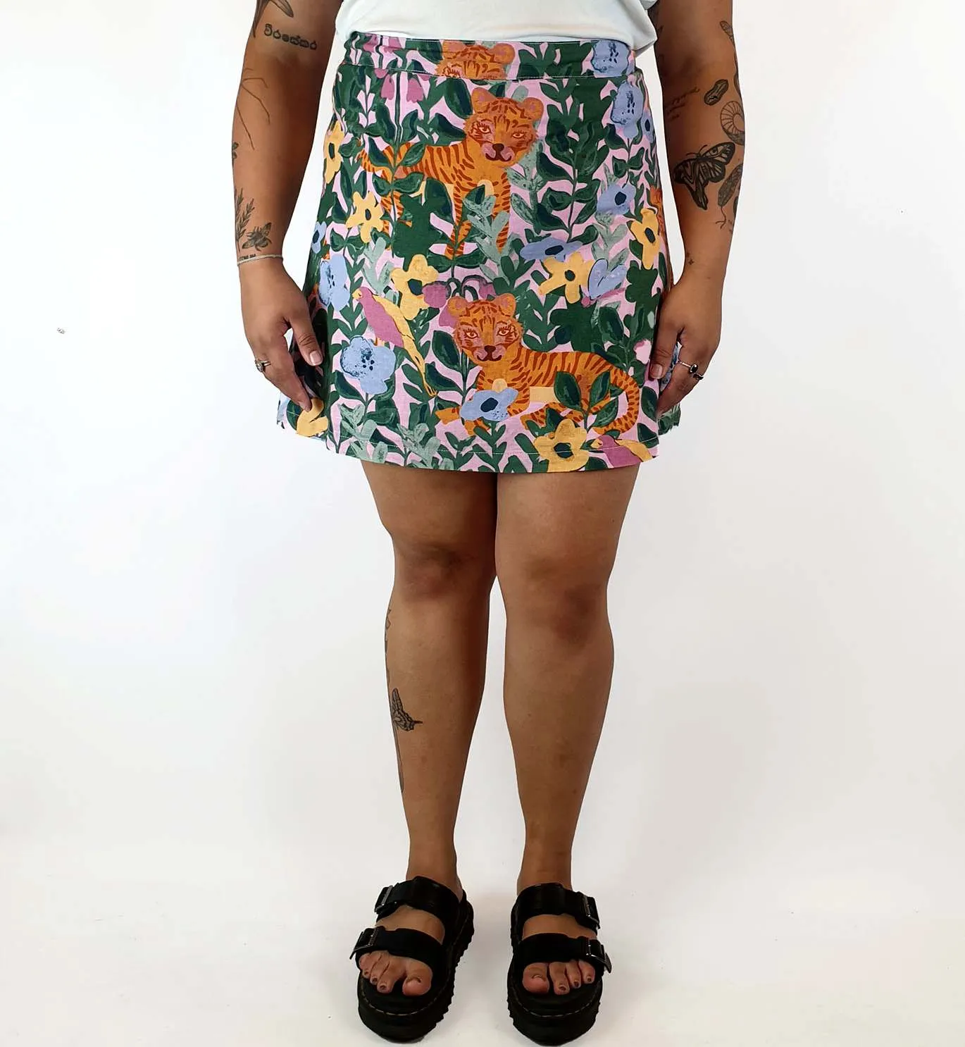 Princess Highway tiger and jungle print skirt size 16