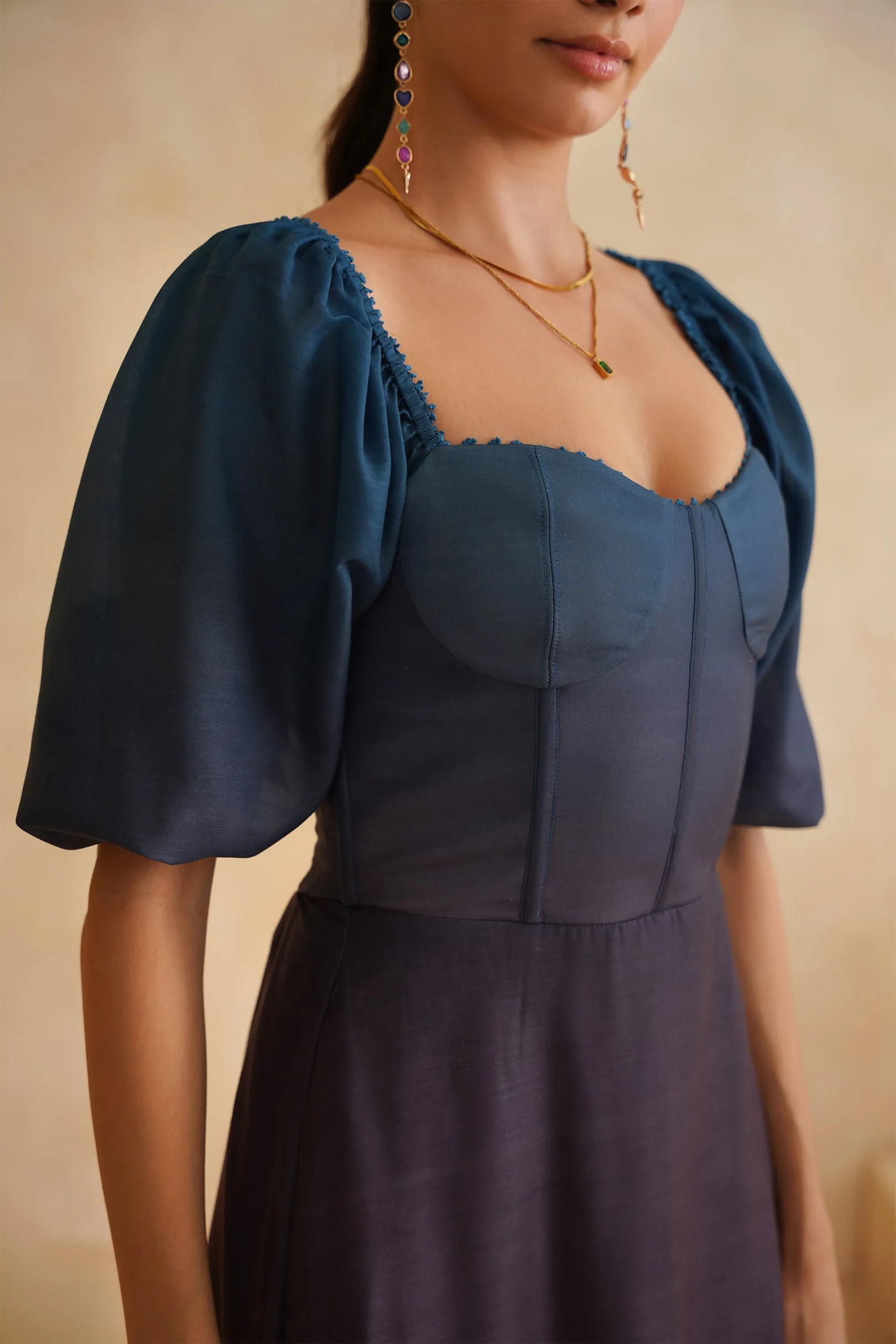 The blue mirage Midi