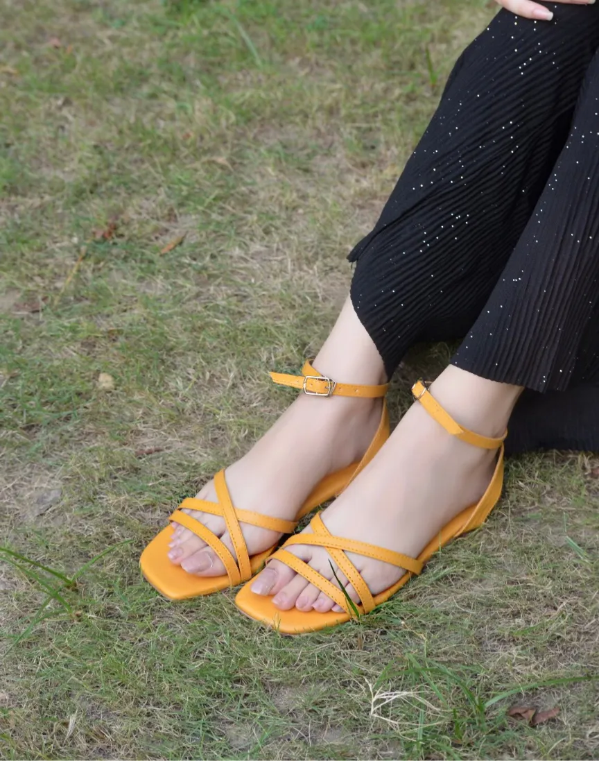 Tia Sandals - Yellow