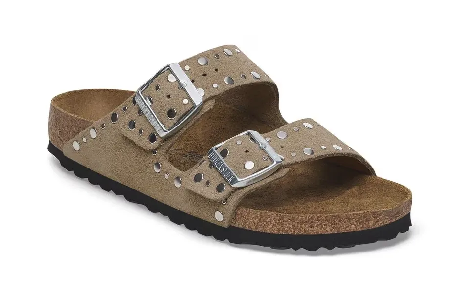 WOMEN'S BIRKENSTOCK ARIZONA RIVET | TAUPE